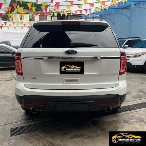 Ford Explorer Xlt Año 2013
