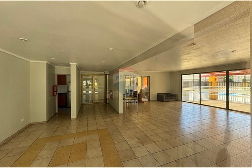 Vista Despejada 4d+est+bod Condominio Consolidado