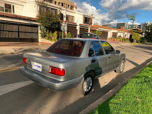 Nissan Sentra B13