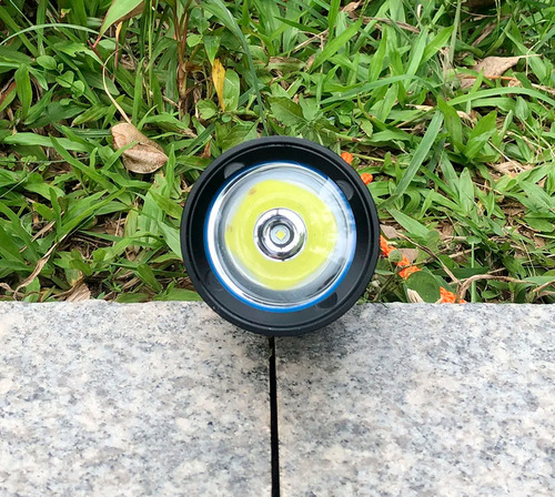 Lanterna Mergulho Super Potente Mais Forte Do Premiu Lanterna Amarelo Luz Branco