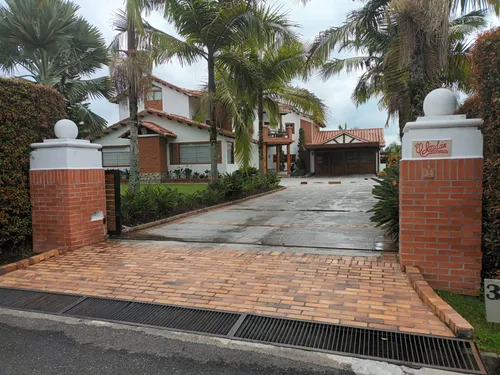 Casa En Venta En Rionegro. Cod V12616