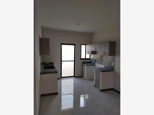 Imagen 2 de 7 de Casa Sola En Venta El Haya