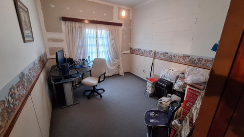 Venta De Casa 3 Ambientes Con Local Y Departamento En Quilmes. Apto Credito !