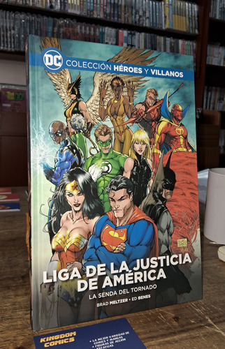Liga De La Justicia: La Senda Del Tornado. Editorial Salvat.