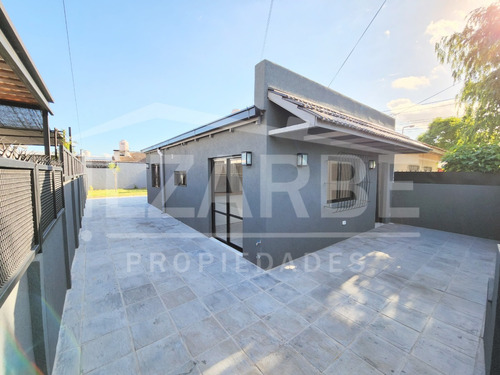 Imperdible Casa A Estrenar Sobre Calle Tucumán