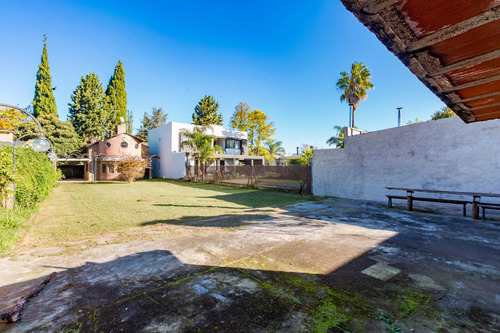 Venta/permuta -casa - 1 Dormitorio - Playa Chica, Pueblo Esther.