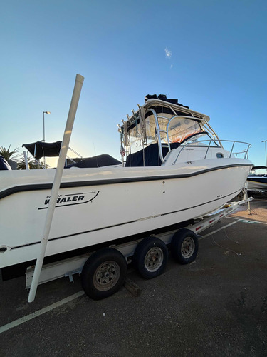 Boston Whaler Conquest 285