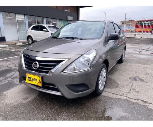 Nissan Versa 1.6 Advance
