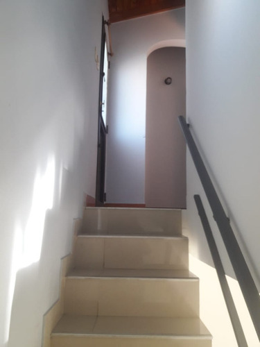 Duplex En Venta En Castelar Norte
