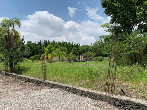 Imagen 3 de 5 de Terreno En Privada De 500 Metros Cuadrados, En Esquina, Mano