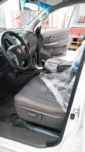 Toyota Hilux Cabine Dupla SRV 4X4 AUTOMATICA