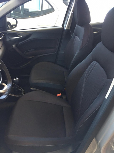 Imagen 13 de 15 de Fiat Cronos 1.3 Drive My23 Linea Nueva