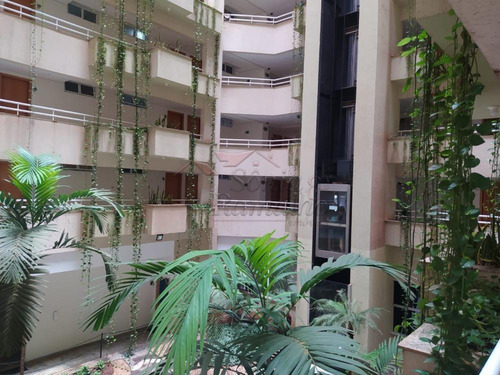Flat - Apart Hotel - Ref: L18556