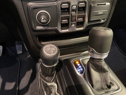 Imagen 13 de 25 de Jeep Gladiator 3.6 Unlimited Rubicon | Zucchino Motors