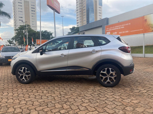 Imagem 8 de 11 de Renault Captur 2.0 16v Hi-flex Intense Automático