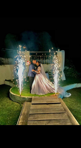 Imagem 2 de 5 de Dj, Som E Iluminação