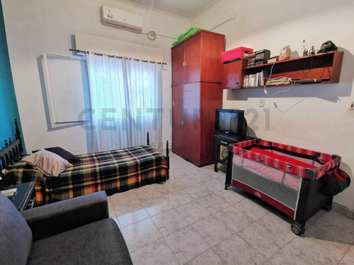 Imagen 23 de 30 de Casa En Venta 4 Dormitorios La Plata