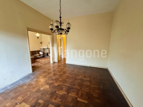 Chalet 7 Amb Con Cocheras, Parques Y Piscina