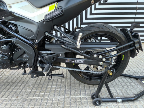 Benelli Leoncino 250