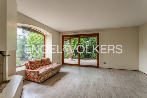 Casa Chilena En Jardín La Dehesa