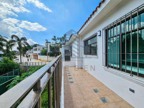 Moderna Casa En Las Animas