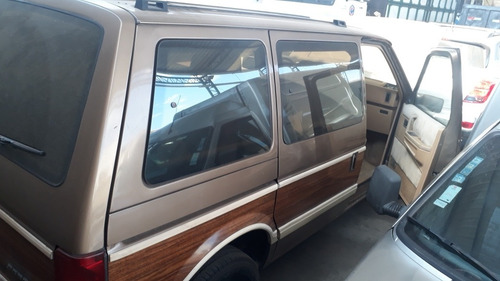 Imagem 3 de 8 de Cryslei Dodge Carava Caravan