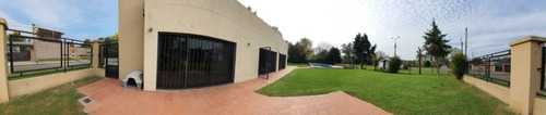 Casa 5 Amb En 2 Plantas, Lote 44x48. Barrio La Celia, Ezeiza