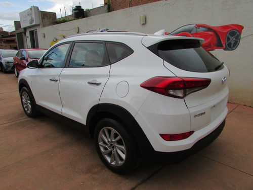 Imagen 5 de 15 de Hyundai Tucson 2016 Limited Tech Ta