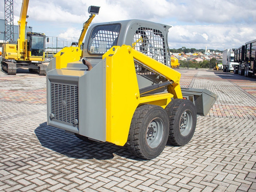 Imagem 7 de 15 de Mini Carregadeira Wacker Neuson 701s Bobcat=s530,sl2810,r190