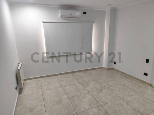 Venta Casa 5 Ambientes En Cruz Del Sur - San Vicente