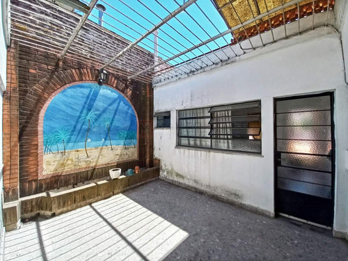 Venta Casa 5 Ambientes Con Galpón / Terraza / Balcón / Patio En Lote Propio En Mataderos