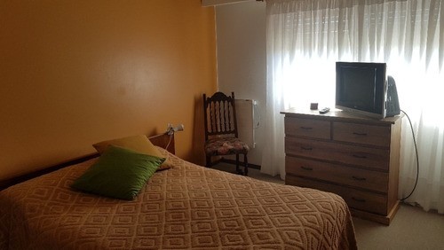 Imagen 6 de 14 de Hermosa Casa En Venta 4 Ambientes Con Garage Y Fondo Libre,