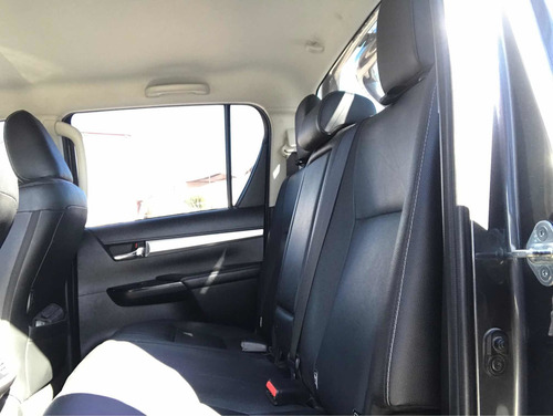Toyota Hilux 2.8 Cd Srx 177cv 4x4 At 2016