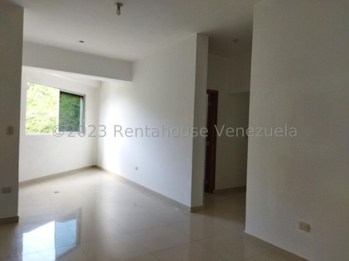 Se Vende Apartamento En El Parral Valencia, En Obra Lista, Listo Para Decorar A Gusto, Cerca De Centros Comerciales, Supermercados, Gimnasio, Colegios, Facial Acceso A Las Vías Principales. Dapo