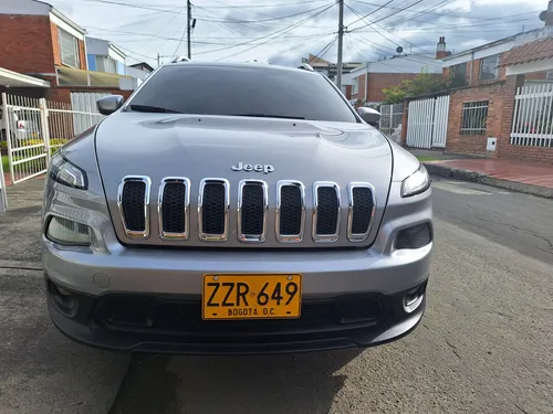 Jeep Cherokee 3.2 Longitude