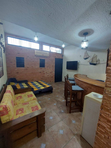 Imagen 12 de 14 de 140293 Lerry Paez 04149408606 Alquiler Townhouse Altos De La Esmeralda San Diego