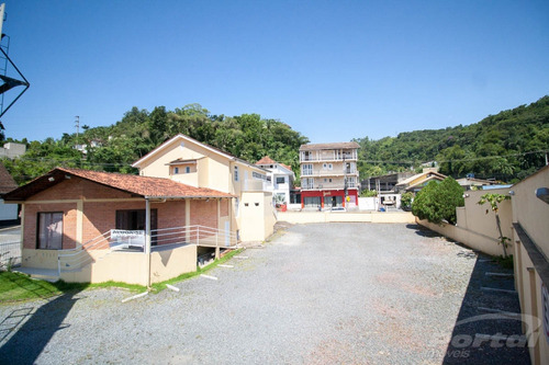 Lojas Térrea Na Velha Com Área Total De 329,21 M² - 35711475l