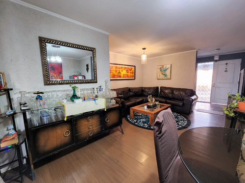 Arriendo Casa 6 Dormitorios, Valle Grande