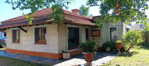 Bajo De Precio!!!!!casa En Venta En Altos De Pinares Con Excelente Terreno