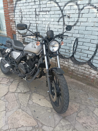 Imagen 4 de 15 de Keeway K-light 202 Modelo 2021