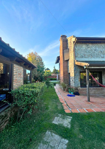 Casa En Alquier En Shangrilá, 5 Dorm, 3 Baños, Piscina, Barbacoa.