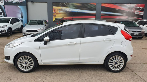 Ford Fiesta Kinetic Design 1.6 5p Se 2015