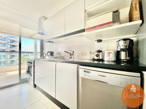 Imagen 12 de 18 de Torre Francia Venta Piso Alto Punta Del Este