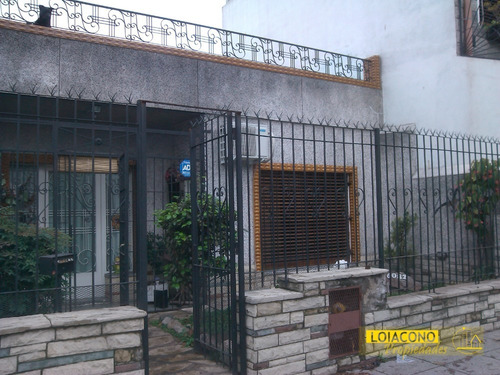 Casa 4 Amb En Venta - Aquino 6000- Loiacono Propiedades
