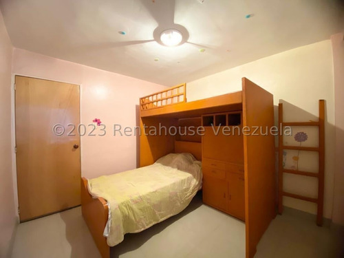 Imagen 12 de 30 de Hermosa Casa Ubicada En La Piedad Norte De Cabudare En Urbanismo Privado Las 24 Horas, En Venta. (código # 23-25277) /0-4-2-4- 5.5.6. 5.7. 5.9 _