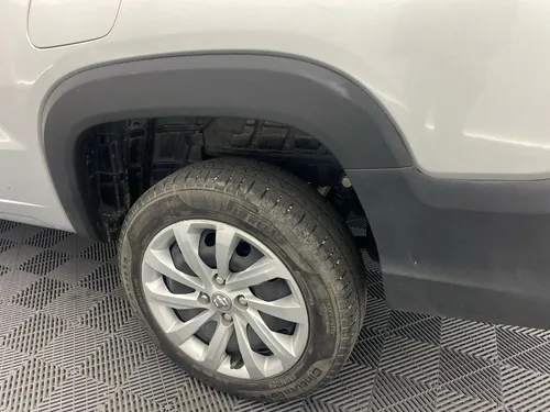 RAM 700 1.4 SLT MT