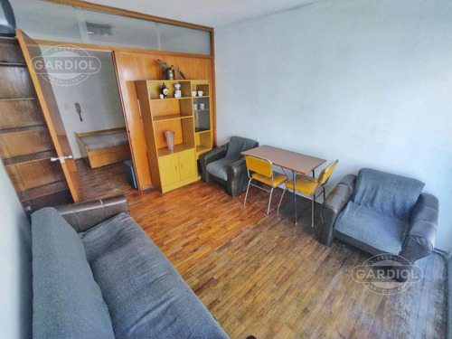 Imagen 2 de 5 de Alquiler Apartamento Monoambiente - Centro
