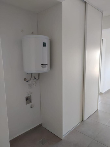 Imagen 29 de 30 de Venta Departamento Un Dormitorio Frente Con Balcón Maipú Al 2200 - Abasto