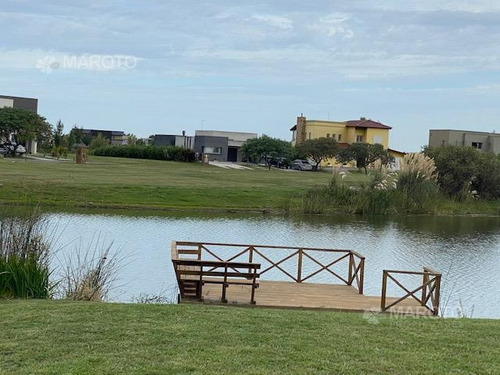 Imagen 13 de 30 de Casa En Venta En Barrio El Canton - Maroto Propiedades