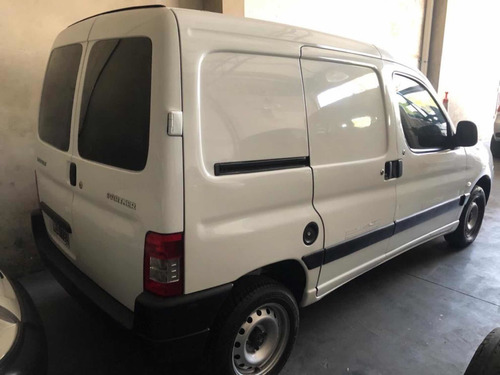 Imagen 3 de 3 de Peugeot Partner 2014 1.6 Hdi Furgon Confort